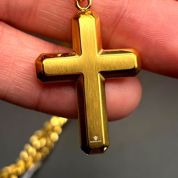 Blackjack BJP176G Mens Gold Stainless Steel Cross Pendant Necklace With CZ NIBWT - Picture 9 of 17